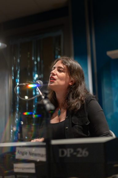 Angie Newman chanteuse française